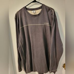 XL Columbia Sweatshirt
